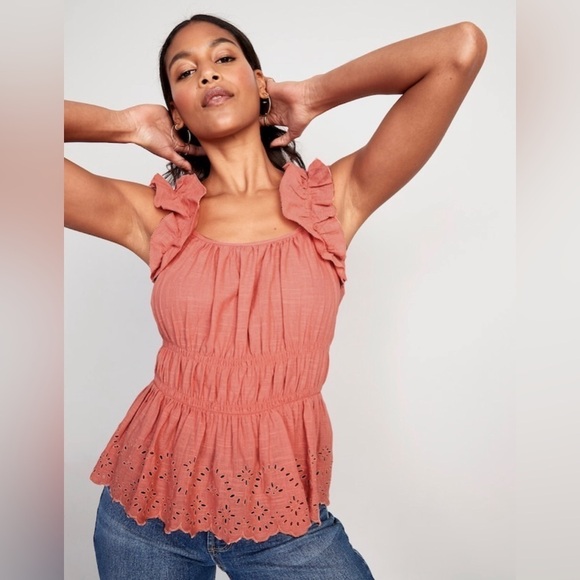 NWT! Sleeveless Waist-Defined Ruffle-Trim Embroidered Babydoll Blouse - Medium 🤎 - Picture 3 of 7